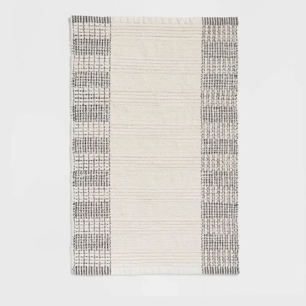 Threshold Oversized Black and White Chenille Bath Rug size 24x36